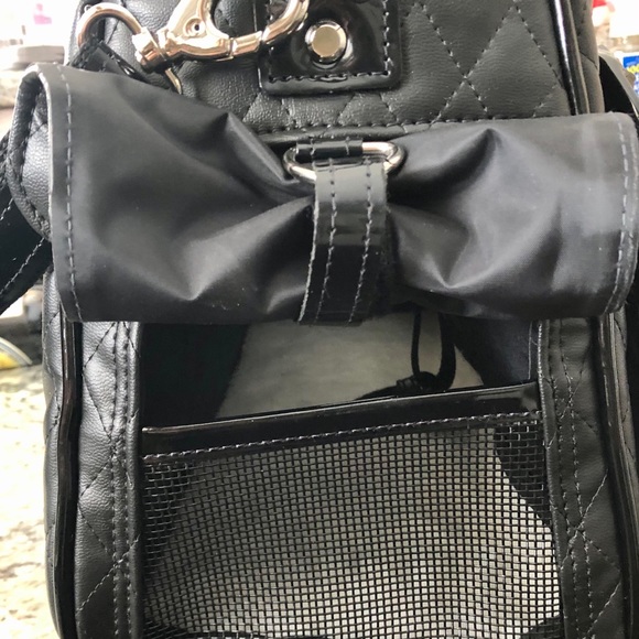 COPY - Petote Sierra quilted luxe small dog carrier. - Picture 5 of 7